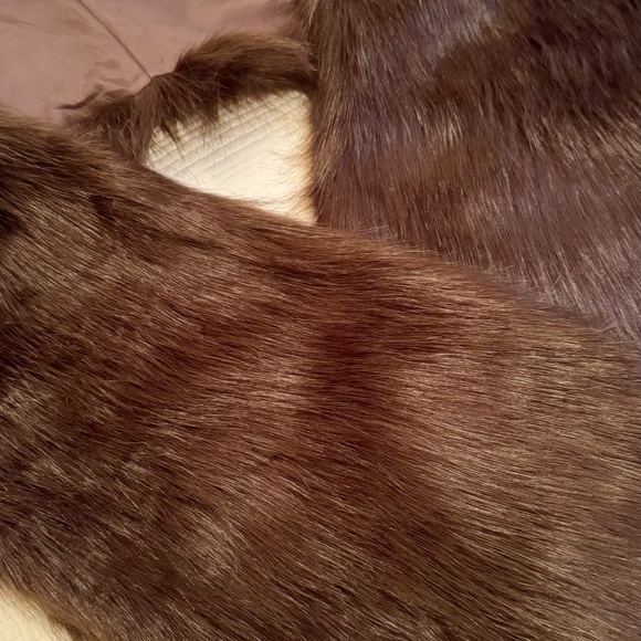 Badgley Mischka Brown Faux Fur Shawl - Picture 2 of 4
